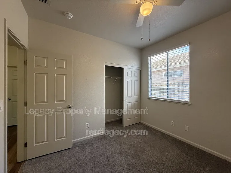 403 Munden Ct — Photo 15