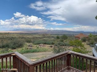 690 S Glendun Pl, Dewey, AZ 86327