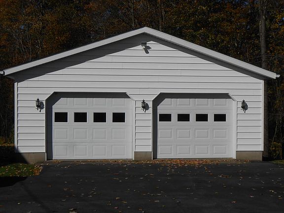 3rd image of 776 Congress Hill Rd