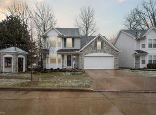 6609 Nantucket Ln, Middleburg Heights, OH