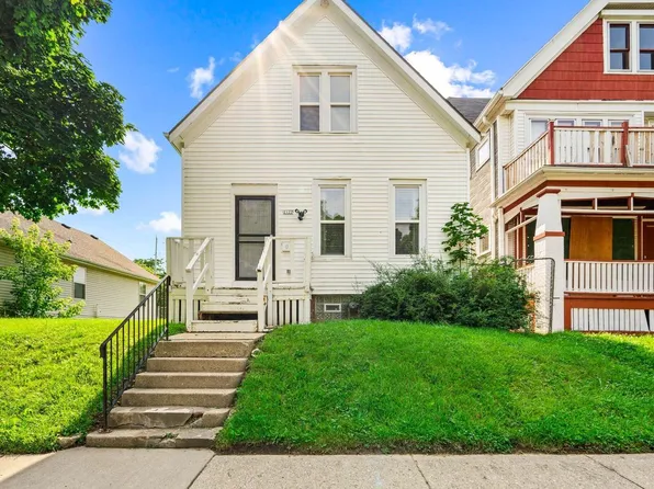 2127 North 24th PLACE, Milwaukee, WI 53205