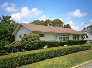 59 Louisberg St, Lawrence, MA 01843