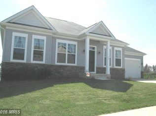 22 Seaton Ln, Charles Town, WV 25414
