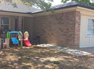 9116 Coral Ln, Fort Worth, TX 76140