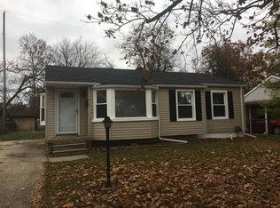 710 Elmwood Dr, Fenton, MI 48430