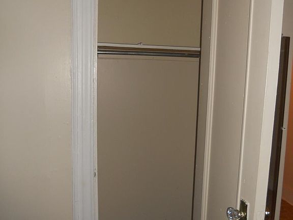 3rd image of 197 North St APT B2