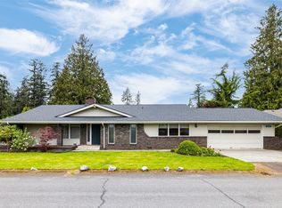 16529 Country Club Dr, Burlington, WA