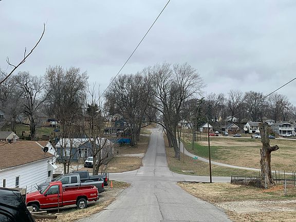 4th image of 9720 E Scarritt Ave