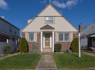 19833 49th Ave, Fresh Meadows, NY 11365