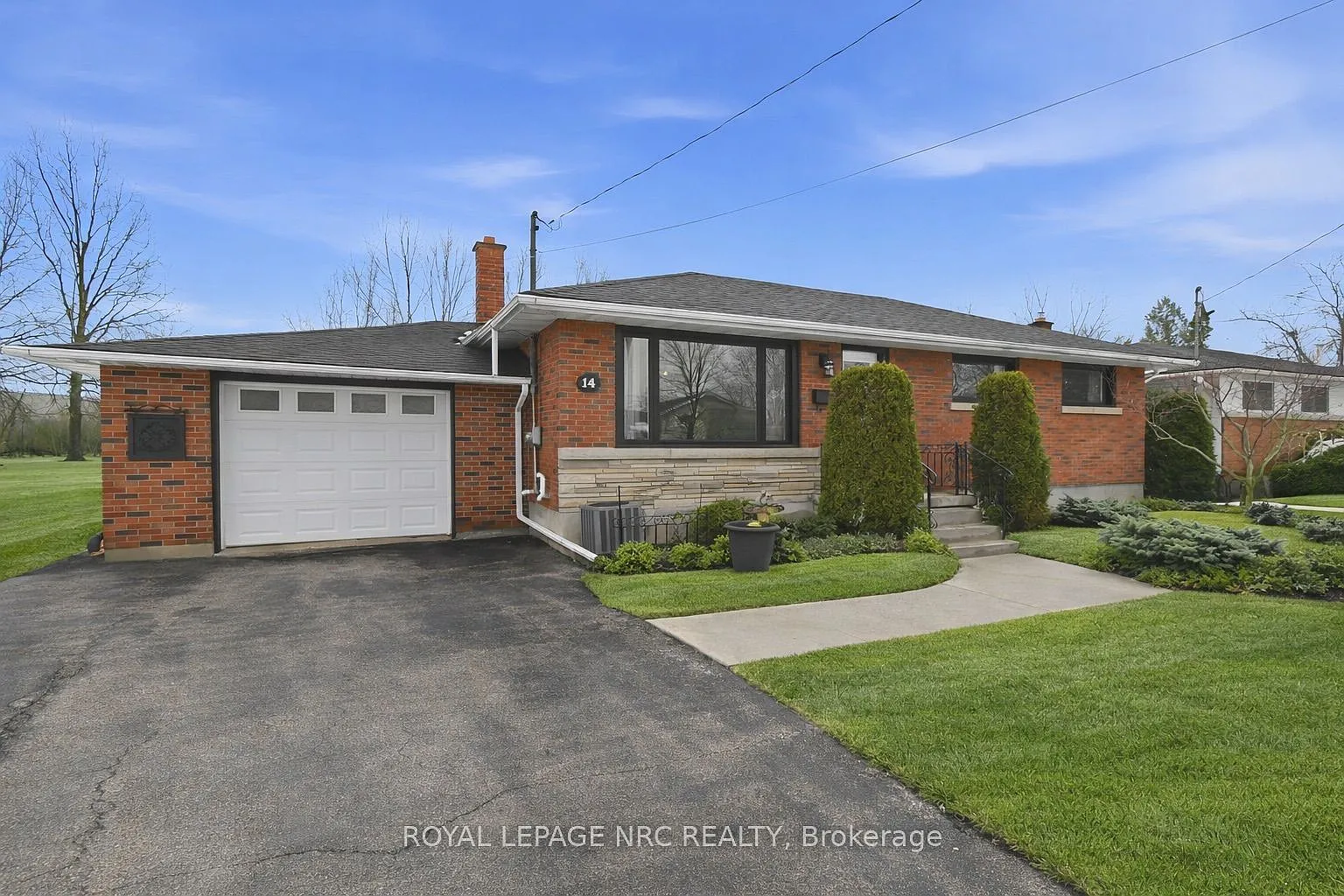 14 Terrace Ave photo 1
