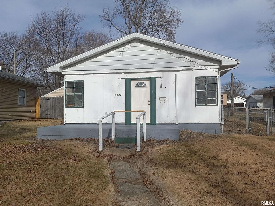 1st image of 1107 E Glen Ave