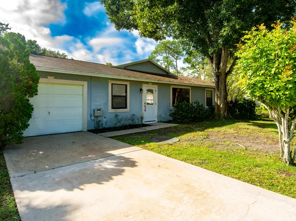 2433 SW Independence Road, Port St Lucie, FL 34953