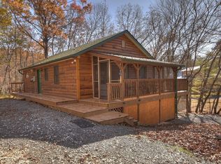 595 Meadow Creek Way, Blue Ridge, GA 30513