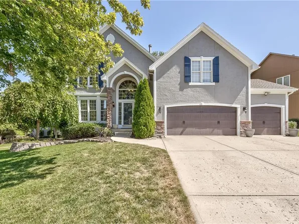 4629 Anderson St, Shawnee, KS 66226