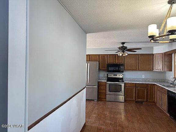5th image of 1723 Plainfield Dr