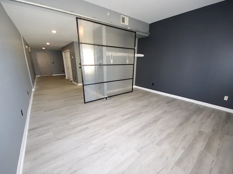514 Saint Paul Pl #C — Photo 12