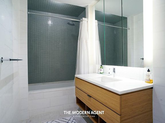 5th image of 303 E 33rd St APT 5E