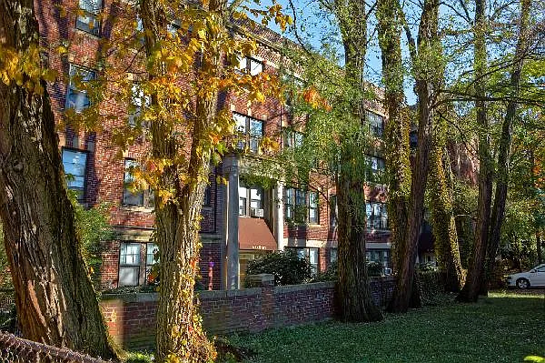 5 Lothian Rd #1 — Photo 9