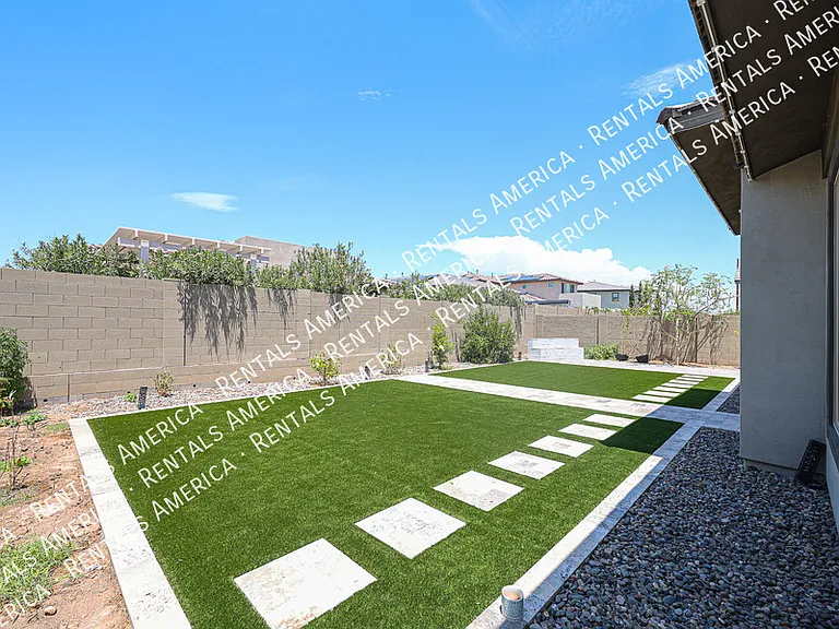 1530 E San Carlos Way — Photo 82