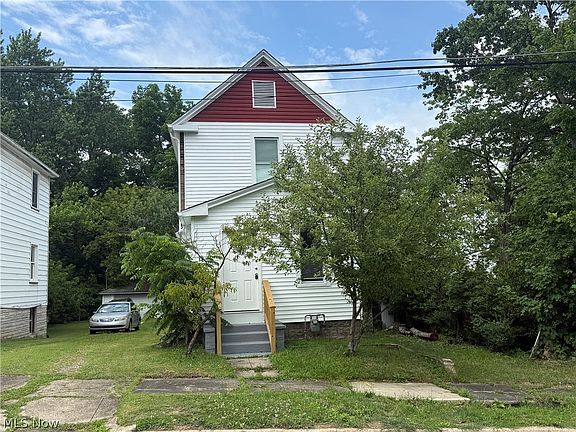 2nd image of 1504 Manhattan Ave