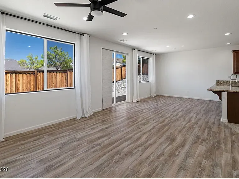 2710 Alessandro Dr — Photo 14