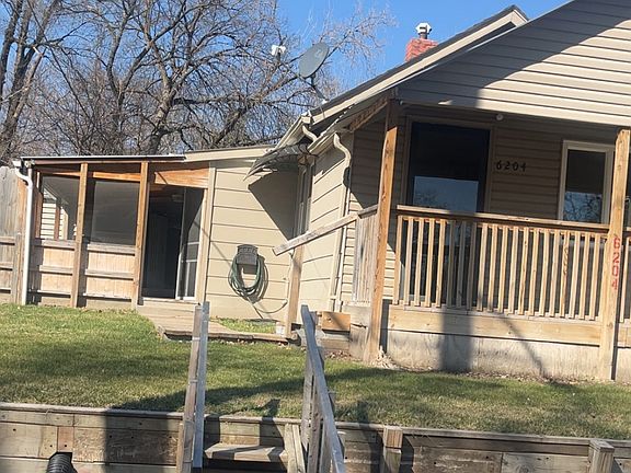 4th image of 6204 SW 5th St