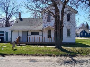 703 W 1st St, Cheboygan, MI 49721