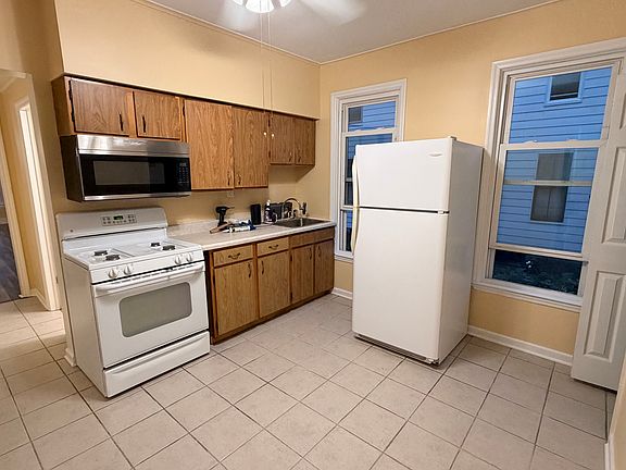 5th image of 1615 Avenue B