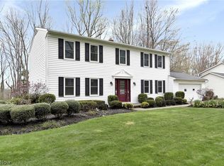 7834 Oakridge Dr, Mentor, OH 44060