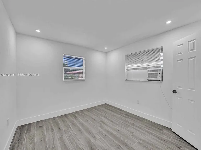 5740 Mayo St — Photo 13