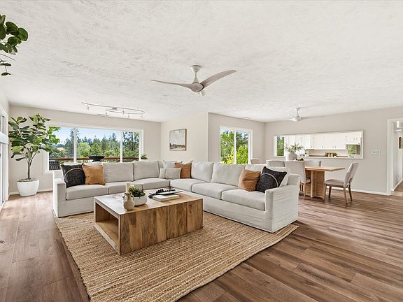 3rd image of 13748 Marin Pl