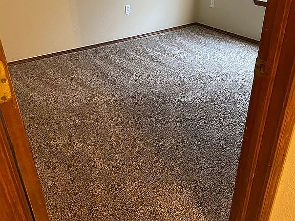 3rd image of 3016 NE Lancaster Ln