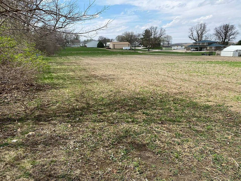 1st image of Odebolt St