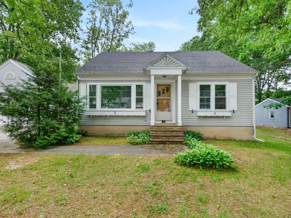 42 Oak Street, Rochester, NH 03839
