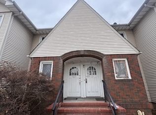 63 Willowbrook Rd #4, Staten Island, NY 10302