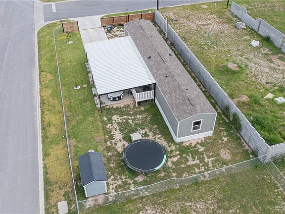 5th image of 321 Felicidad Ave