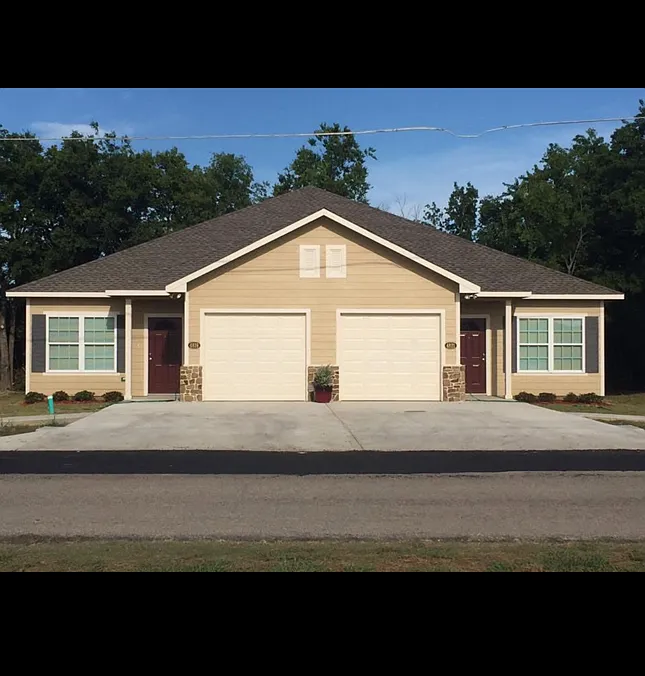 Lions Den Trl, Kaufman — Photo 1