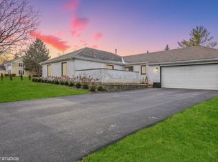 4252 Shadowrock Ct, Gurnee, IL 60031