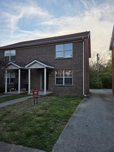 1st image of 219 Garnet Dr