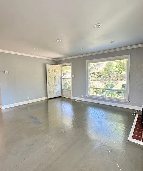 5554 Indiana Dr — Photo 7