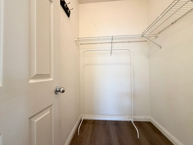 9489 Cedar Glen Ct — Photo 28