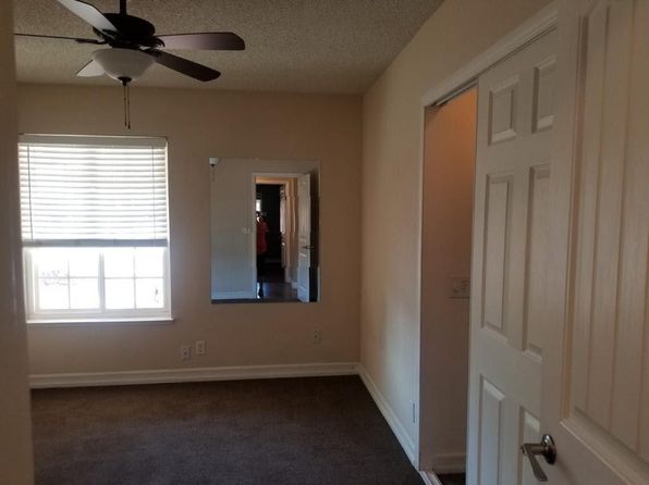 6813 High Bluff Way