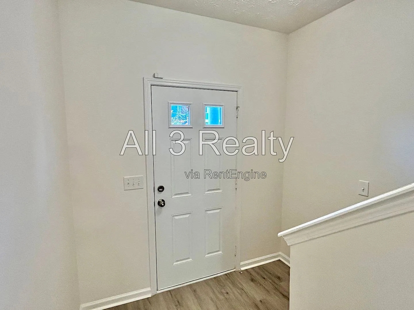 3 bed, 2.5 bath, 1506 sqft, $1,860 — Photo 2