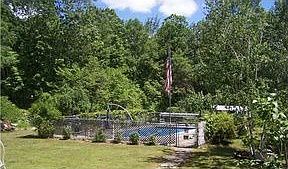 4th image of 27 Sterling Dr