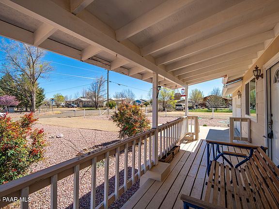 2nd image of 2512 N Maricopa St