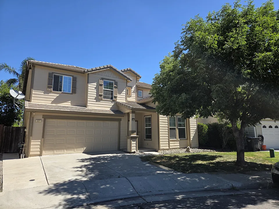 577 Rockingham Way