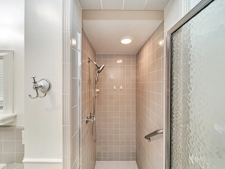 4820 Hampton Rd — Photo 18