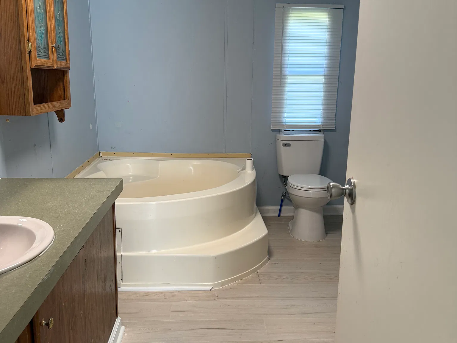 2 bed, 1300 sqft, $1,600 — Photo 2