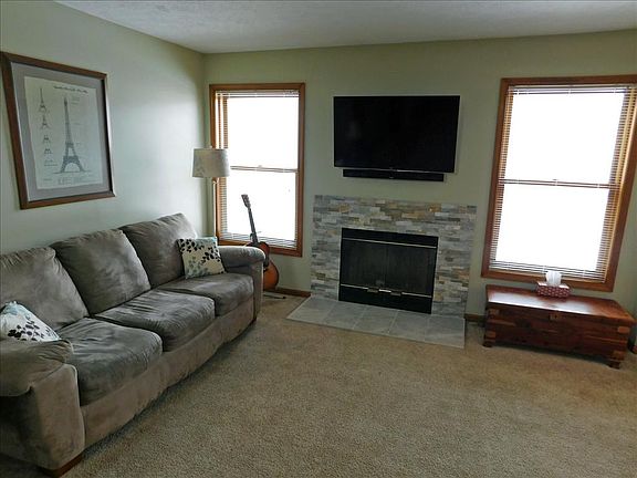 4th image of 2619 E Highland View Cir SE