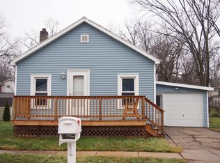 118 S Barnes St, Mason, MI 48854